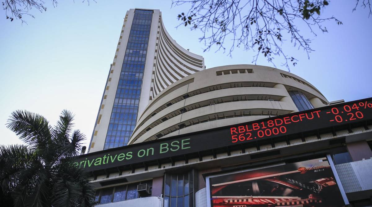 https://www.salarnews.in/public/uploads/images/newsimages/maannewsimage11082025_163045_Sensex-Nifty stock market.jpg